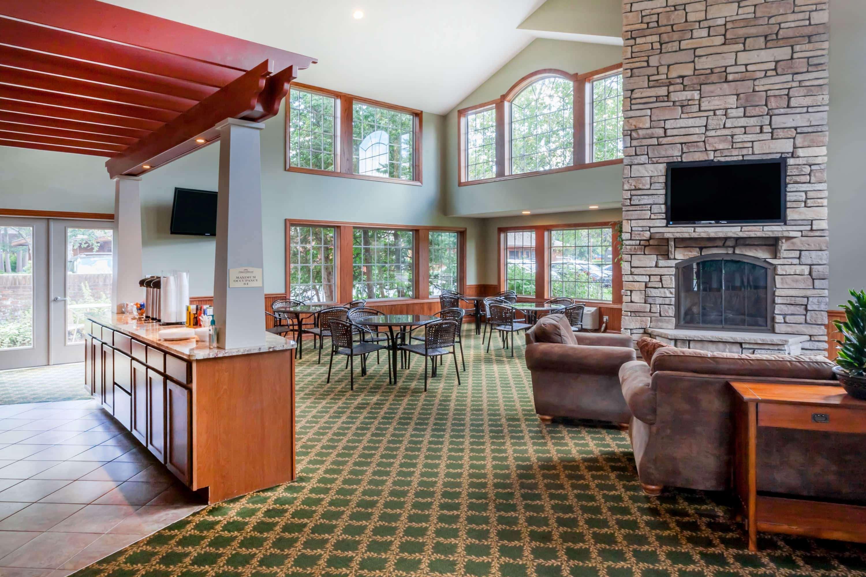 Howard Johnson By Wyndham Traverse City Kültér fotó
